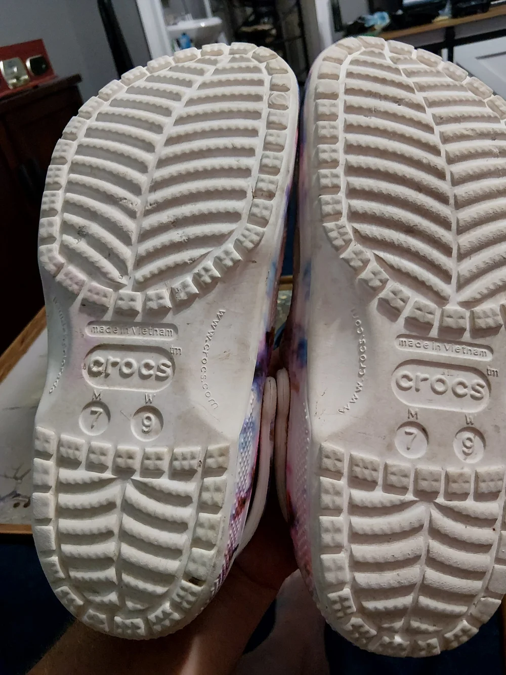CROCS lightweight clogs